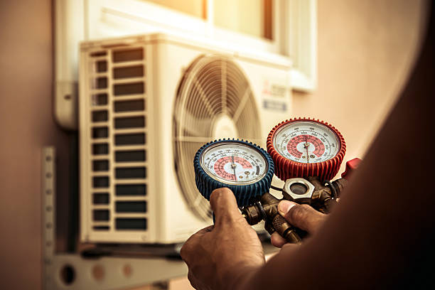 Professional Hvac Installation technician working in Pine Village, IN